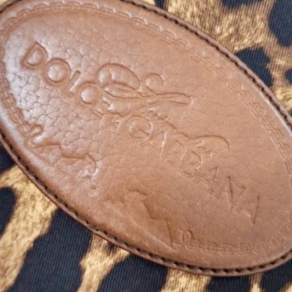 Dolce & Gabbana animalier
Collection messenger bag - Picture 3 of 16